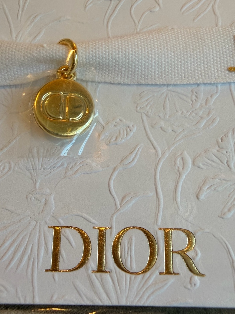 DIOR J’adore 🏆 Ribbon Bracelet( OR Use As Hair Accessory/A Choker/Bag Charm)🌟🌟